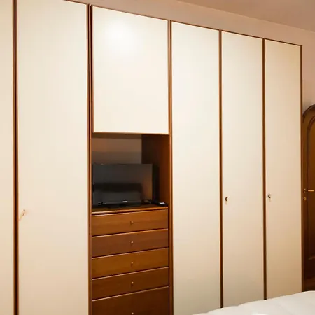 Vatican Prati Grand House Center *
